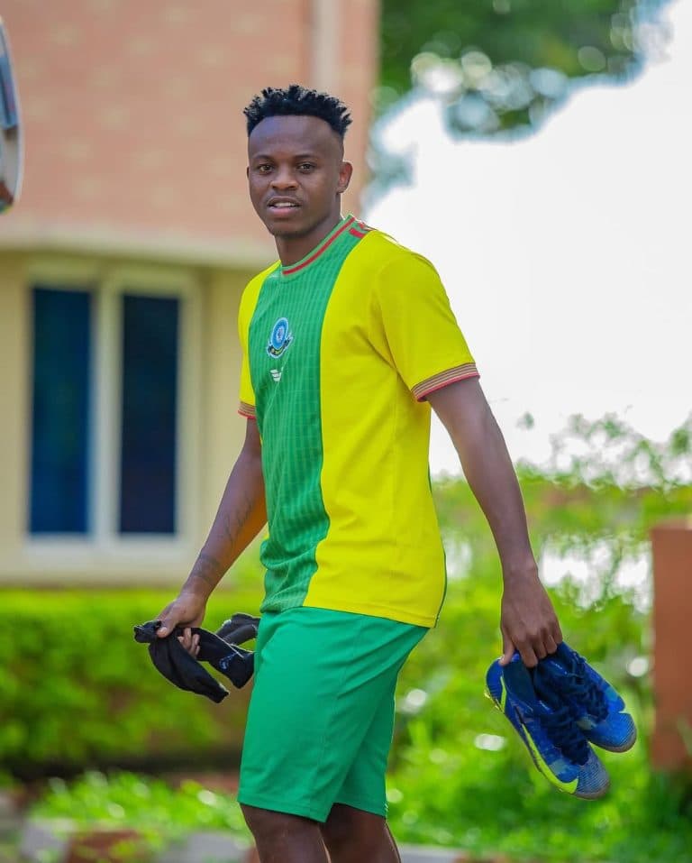 YANGA SC WAPO KAZINI, KUMSHUSHA WINGA WA KAZI