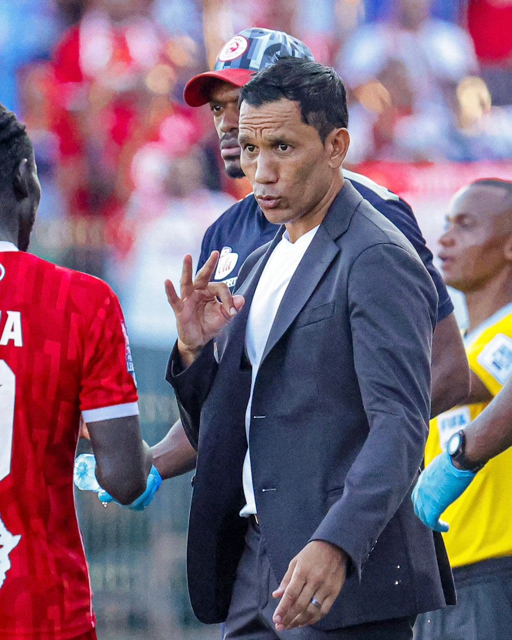 KOCHA SIMBA SC FADLU DAVIDS AFICHUA HESABU KUELEKEA MSIMU MPYA
