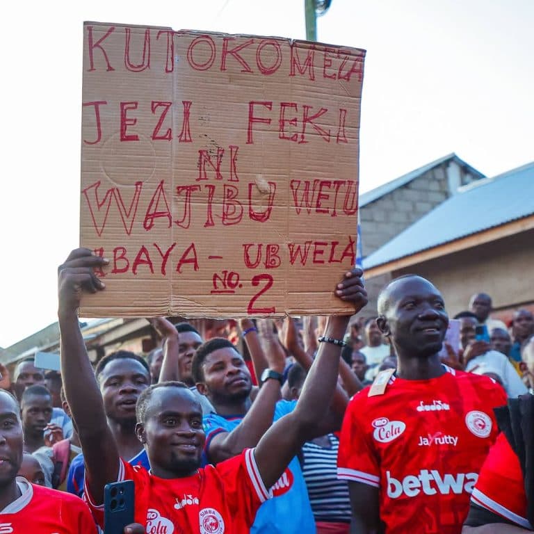 SIMBA YAENDELEZA KAMPENI YA KUTOKOMEZA JEZI FEKI