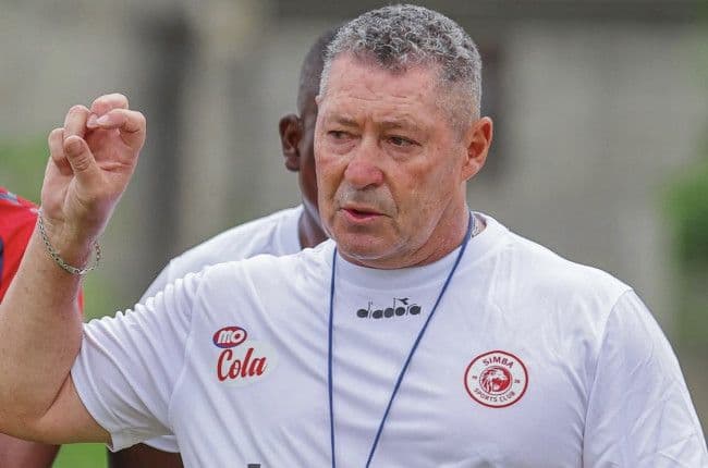 KOCHA WA SIMBA AICHIMBA MKWARA KMC FC