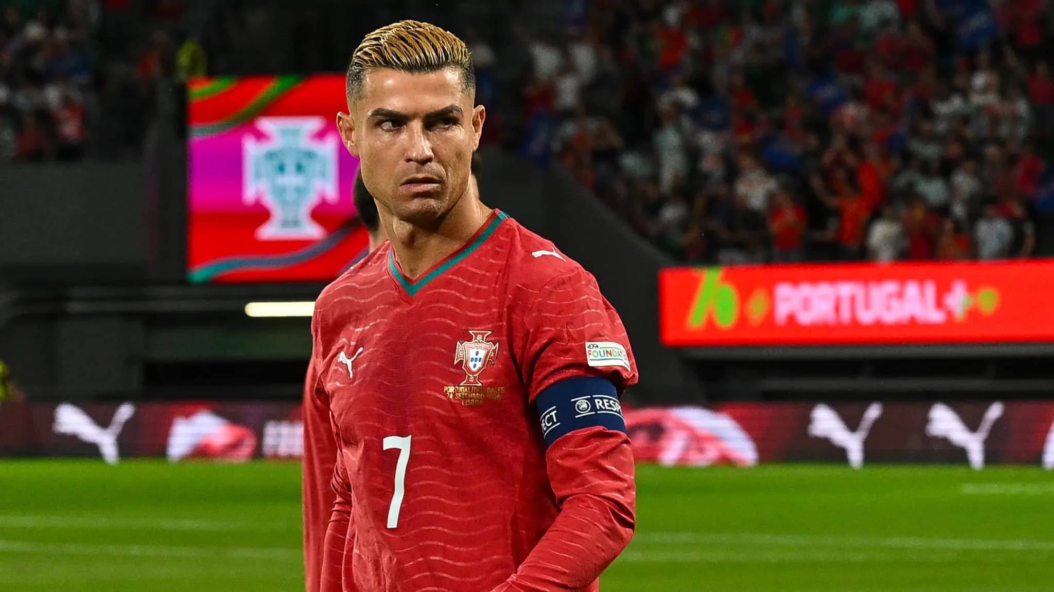 Ronaldo Afungiwa Siku 30, Atozwa Faini na Shirikisho la Soka Ureno