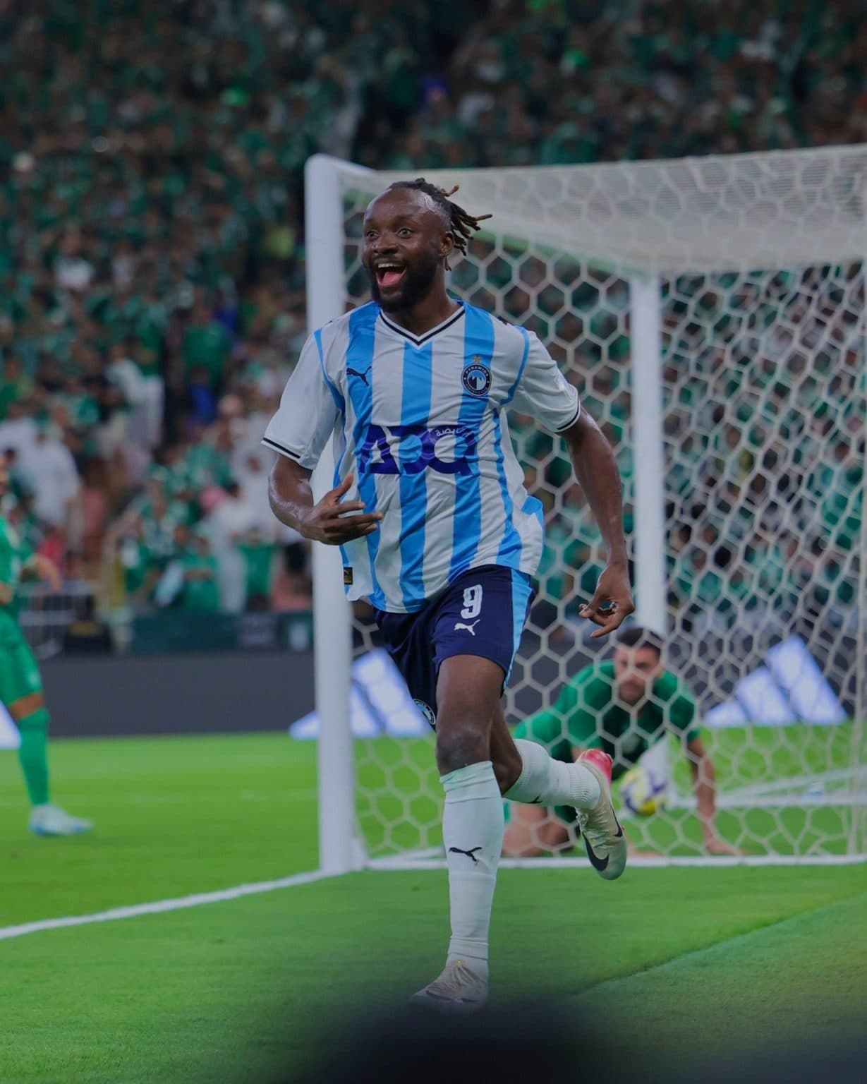 MAYELE AANDIKA HISTORIA MPYA PYRAMID, BAADA YA KUIFUNGIA HAT-TRICK